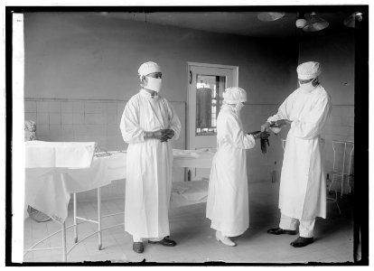 Surgery) -10 LCCN2016846436
