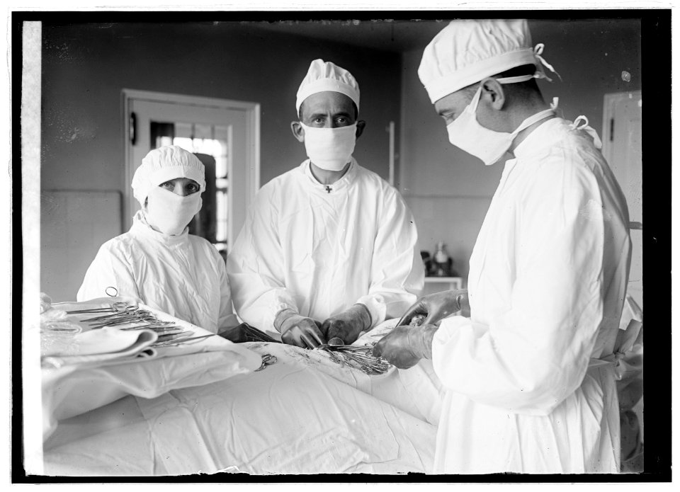 Surgery LCCN2016846443