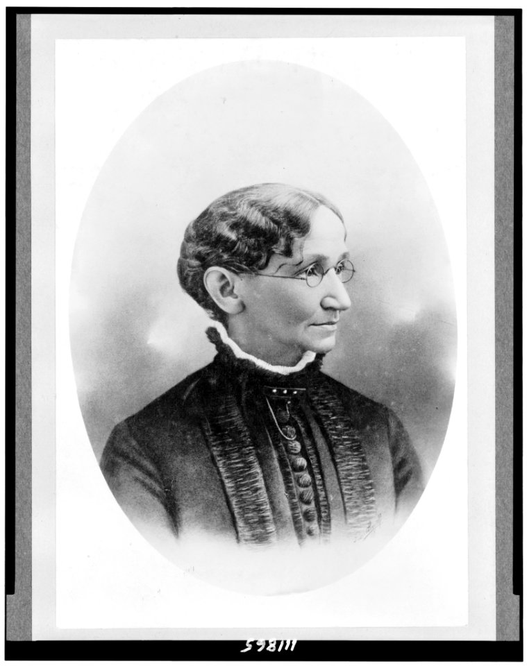 Susan Lincoln Mills, head-and-shoulders portrait, facing right) - Bushnell, San Francisco and Oakland LCCN94508999
