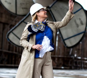 Susan Ford with propeller of USS Gerald R. Ford (CVN-78) 2013 (cropped1)