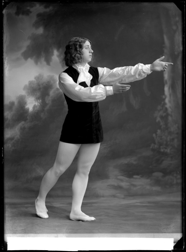 Sven Tropp in Sylfiderna at Kungliga Operan 1913 - SMV - NT069