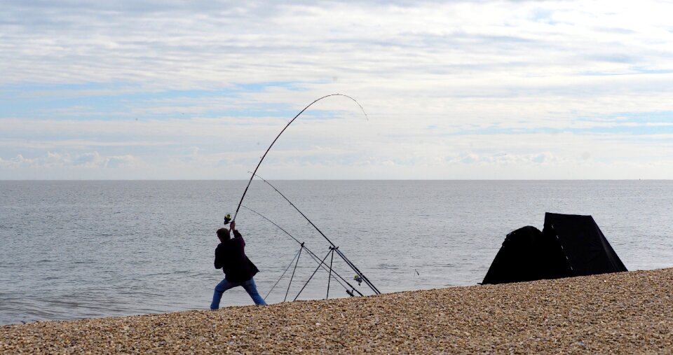 Sea cast rod photo