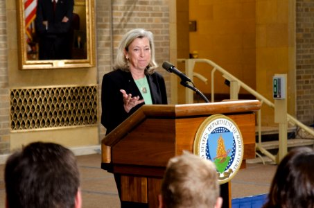 Suzanne Heinen 20120315-FAS-LSC-0025