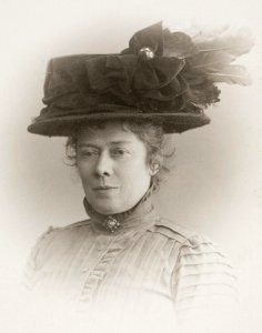Suze Bisschop-Robertson