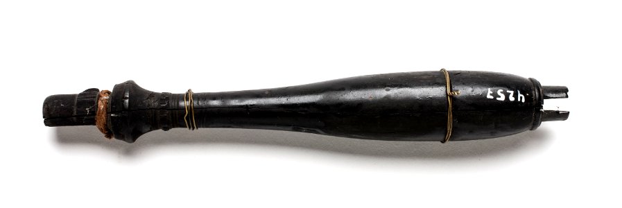 Svarvat skaft av ebenholts - Skoklosters slott - 105906