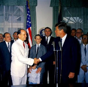 Swearing-in Ceremony, deLesseps S. Morrison, U.S. Representative to the Organization of American States (OAS), and Robert Woodward, Assistant Secretary of State for Inter-American Affairs 06