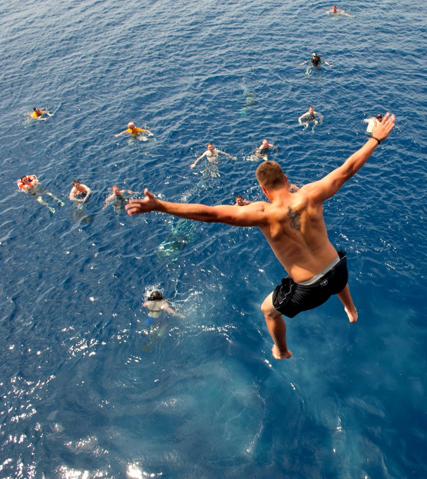 Swim call 120508-N-CP762-509
