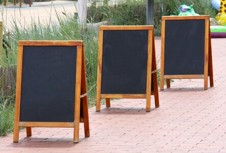 Display device wall advertising customer stopper