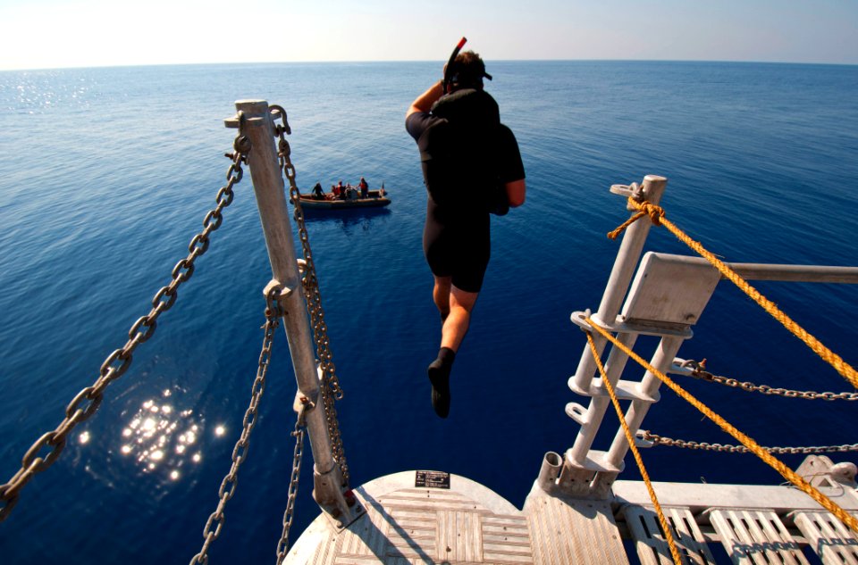 Swim call in the Tyrrhenian Sea 120822-N-PE825-011
