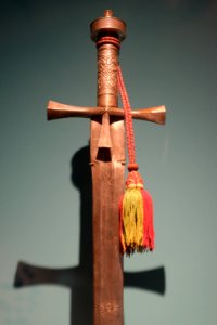 Sword Nasir ibn Badi IV NCAM KH394