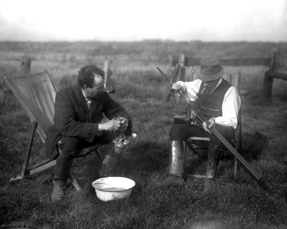 Sydney Harold Smith and C. F. Procter cleaning guns etc. YORYM-S344