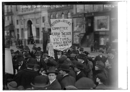 Sympathy Labor Parade - 1916 LCCN2014703260 photo