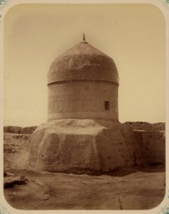 Syr-dar'inskaia oblast'. G. Turkestan. Mavzolei pravnuchki Emira Timura Kuragana, Rabichi-Begim umersh. v 1475-1476 g. (880 g. Gedzhiry) LCCN2007676459