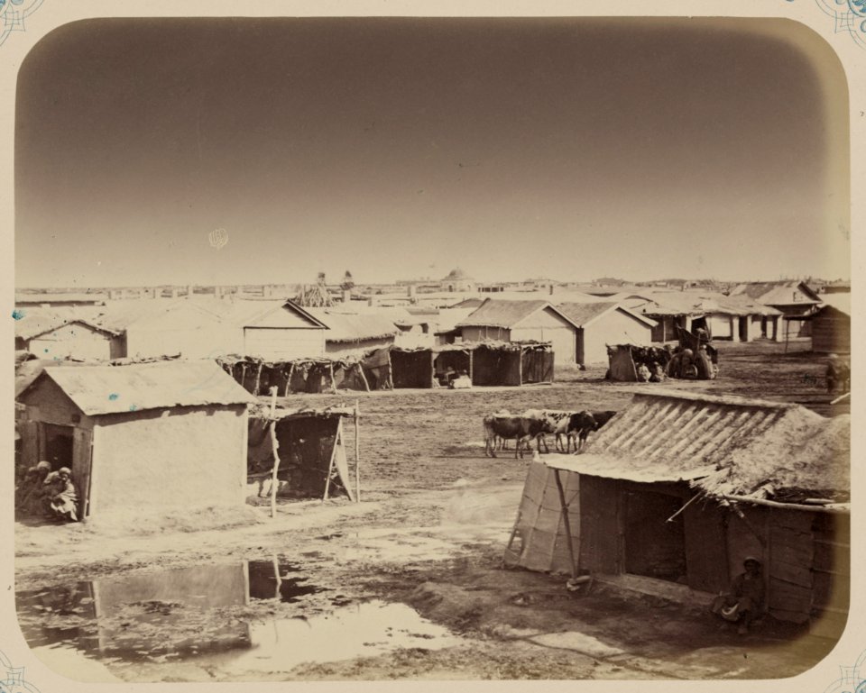 Syr-dar'inskaia oblast'. G. Kazalinsk. Torgovye riady (bazar) LCCN2007682892