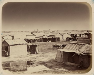 Syr-dar'inskaia oblast'. G. Kazalinsk. Torgovye riady (bazar) LCCN2007682892