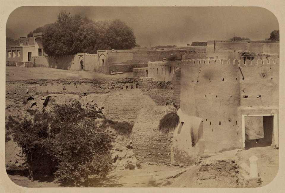 Syr-dar'inskaia oblast'. Miesto byvshikh breshei cherez kotorye samarkandtsy vovremia shturma vryvalis' v tsitadel' 2-8 Iiunia 1868 goda LCCN2007678445