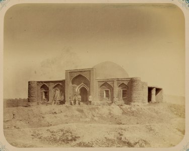 Syr-dar'inskaia oblast'. Ravat (sic) postroennyi Liashkar-kush Begiem (sic) prozvannym Begler-Bekom po dorog (sic) mezhdu gorod Chimkendom i Tashkendom LCCN2007676477