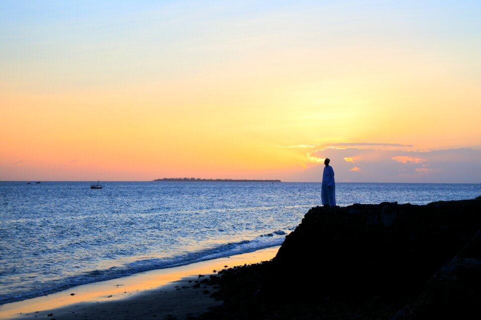 Sunset water muslim photo