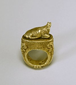 Syrian - Ring with Reclining Ram - Walters 57970 - Profile