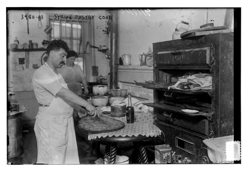 Syrian pastry cook LCCN2014702769