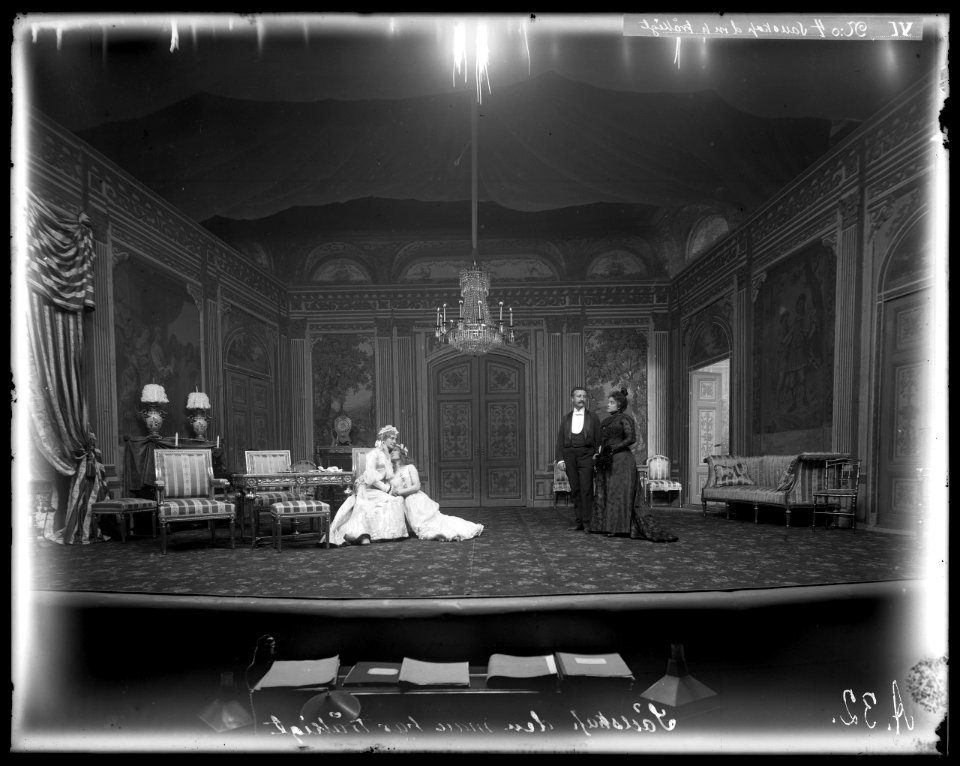 Sällskap där man har tråkigt, Dramatiska teatern 1901. Föreställningsbild - SMV - DrT140