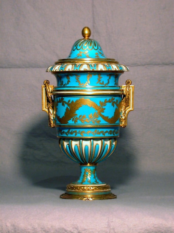 Sèvres Porcelain Manufactory - One of a Pair of Vases (Vase à anses carrées) - Walters 48570