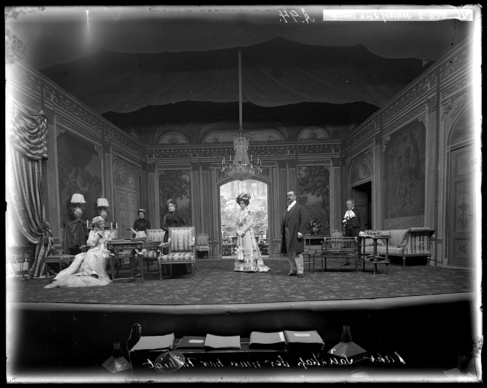 Sällskap där man har tråkigt, Dramatiska teatern 1901. Föreställningsbild - SMV - DrT138