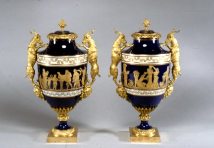 Sèvres Porcelain Manufactory - Pair of Vases - Walters 48644, 48645