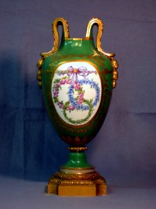 Sèvres Porcelain Manufactory - Vase - Walters 48615 - Back