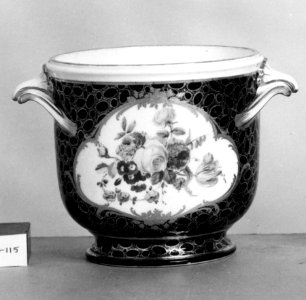 Sèvres Porcelain Manufactory - Bottle Cooler (seau a bouteille) - Walters 48749