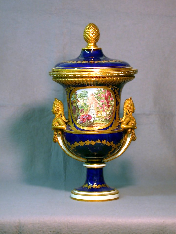 Sèvres Porcelain Manufactory - Vase with Cover - Walters 48643 - Back