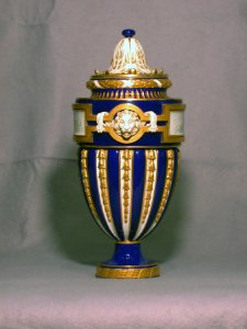 Sèvres Porcelain Manufactory - One of a Pair of Vases (Vase à têtes de lion) - Walters 48578 - Profile
