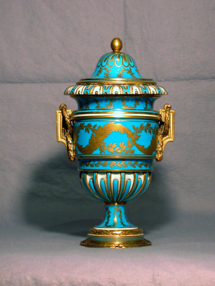 Sèvres Porcelain Manufactory - One of a Pair of Vases (Vase à anses carrées) - Walters 48569 - Back