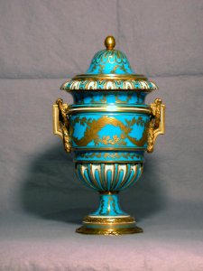 Sèvres Porcelain Manufactory - One of a Pair of Vases (Vase à anses carrées) - Walters 48569 - Back