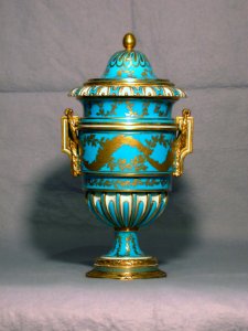 Sèvres Porcelain Manufactory - One of a Pair of Vases (Vase à anses carrées) - Walters 48570 - Back