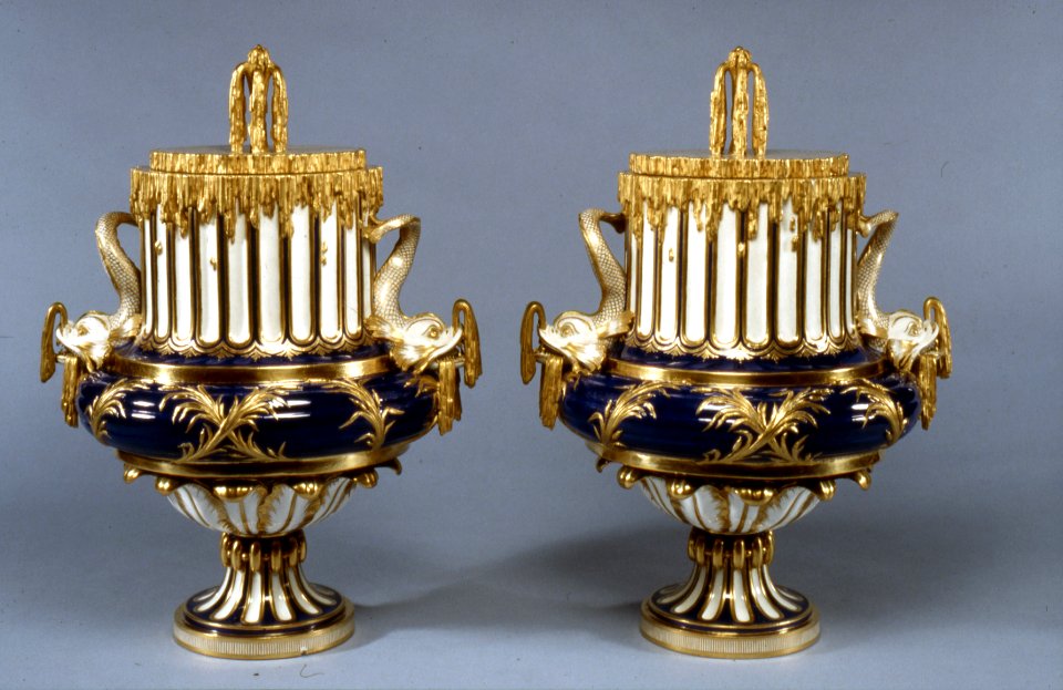 Sèvres Porcelain Manufactory - Pair of Vases - Walters 48637, 48638