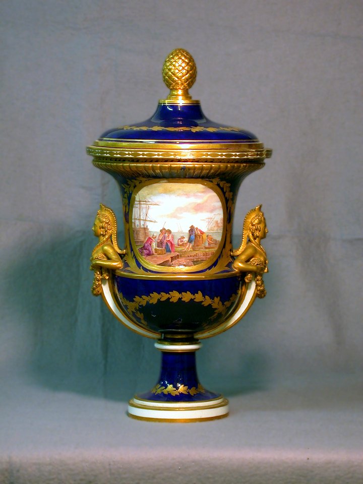 Sèvres Porcelain Manufactory - Vase with Cover - Walters 48643