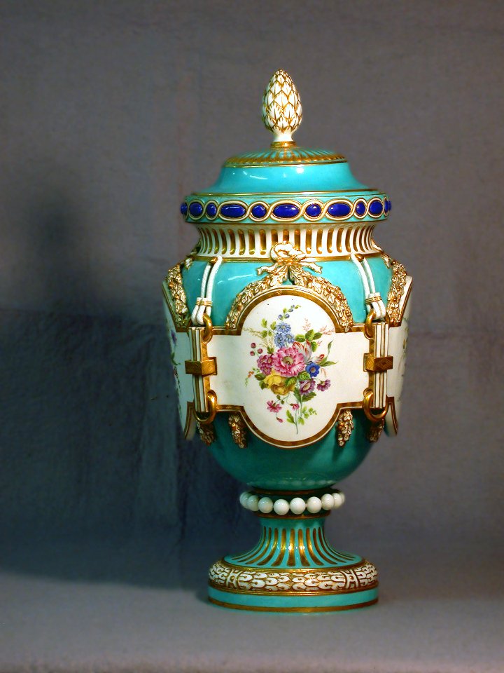 Sèvres Porcelain Manufactory - Vase with Cover - Walters 48572 - Back