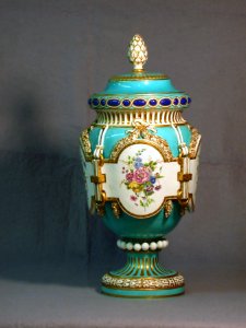 Sèvres Porcelain Manufactory - Vase with Cover - Walters 48572 - Back