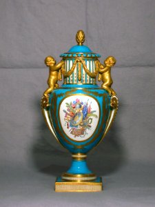 Sèvres Porcelain Manufactory - Vase (Vase colonne de Paris) - Walters 48565 - Back