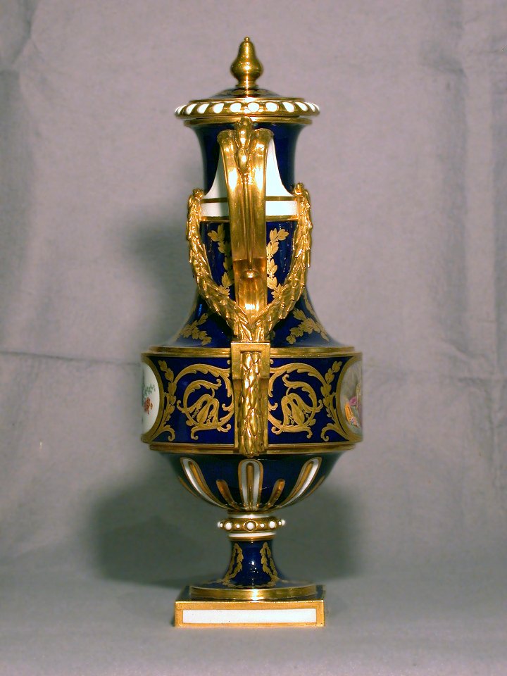 Sèvres Porcelain Manufactory - Vase (Vase à De) - Walters 48580 - Side