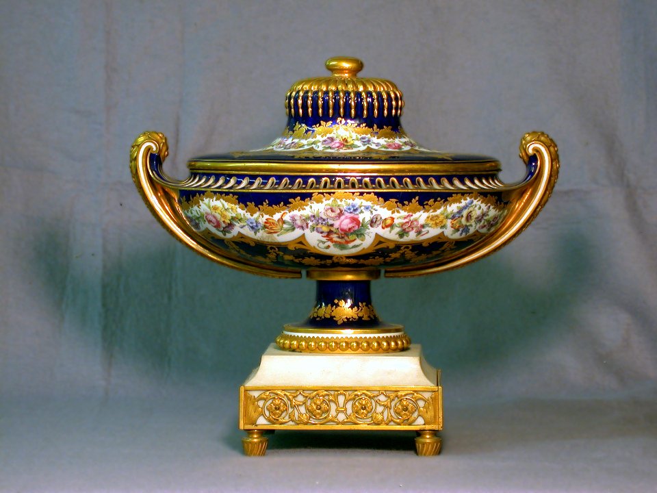 Sèvres Porcelain Manufactory - Vase and Cover on Marble and Gilt Bronze Stand - Walters 48633