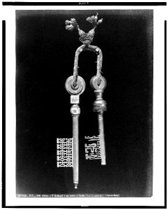 Séville. Clefs offertes à St. Ferdinand à son entrée à Seville - J. Laurent. Madrid. LCCN94512223