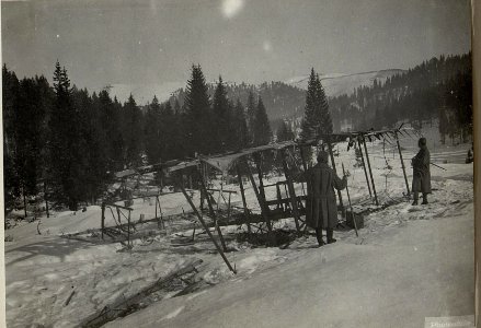 Südlich Campo Cavallo. Italienische Geschütze mit Munition (BildID 15640123)