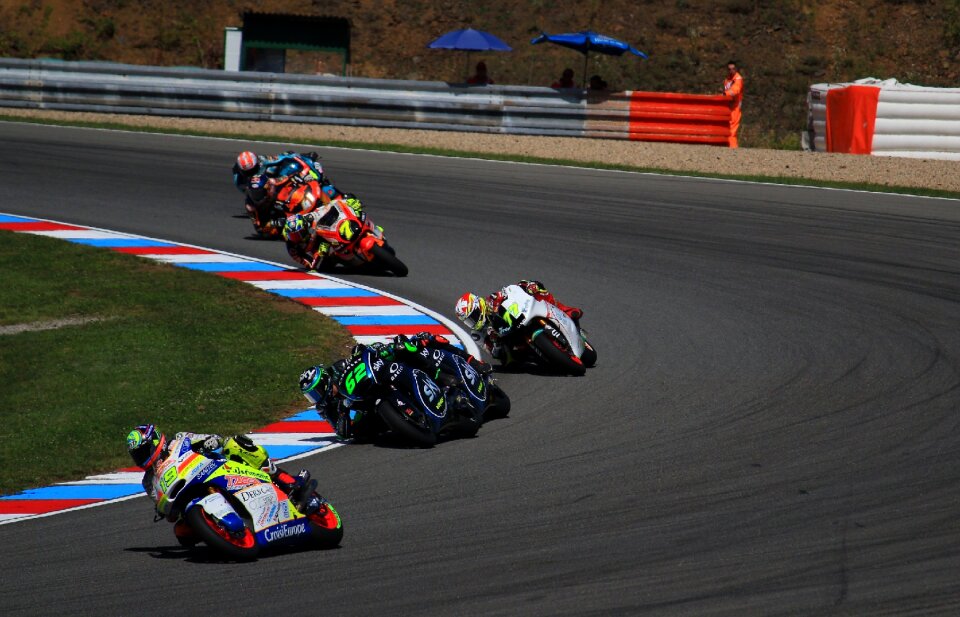 Racing racing track circuit