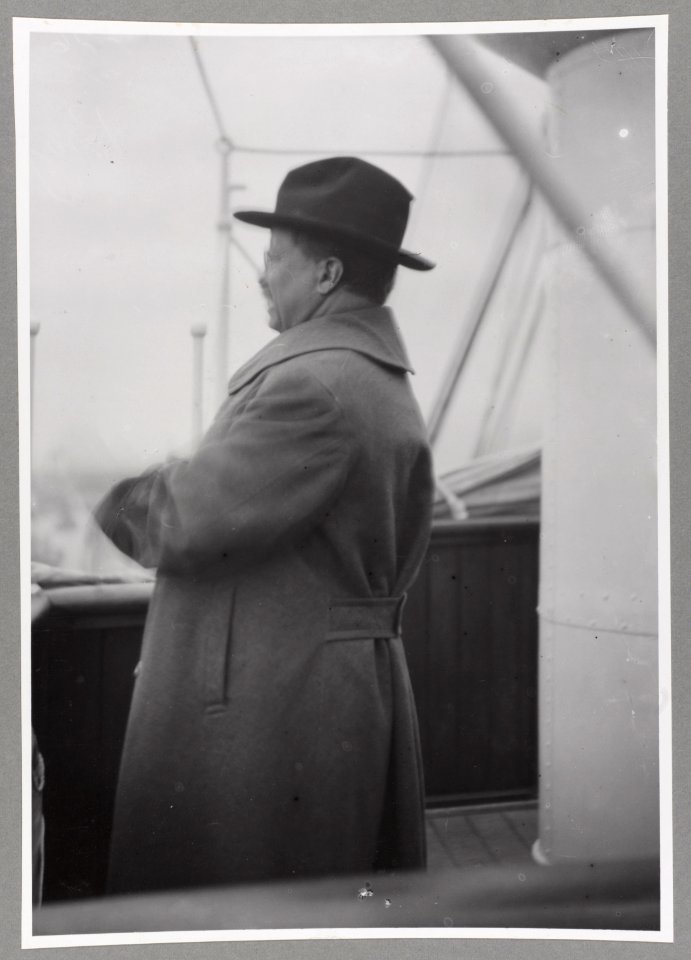 T. R. Roosevelt on Queen Maude LCCN2013651180