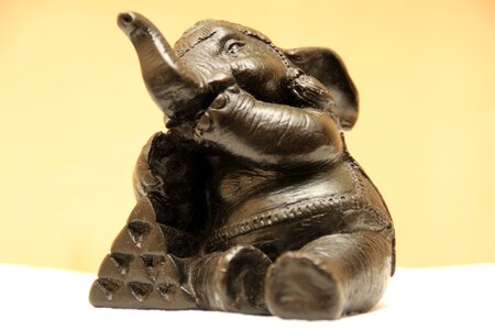 Elephant sculpture decoration