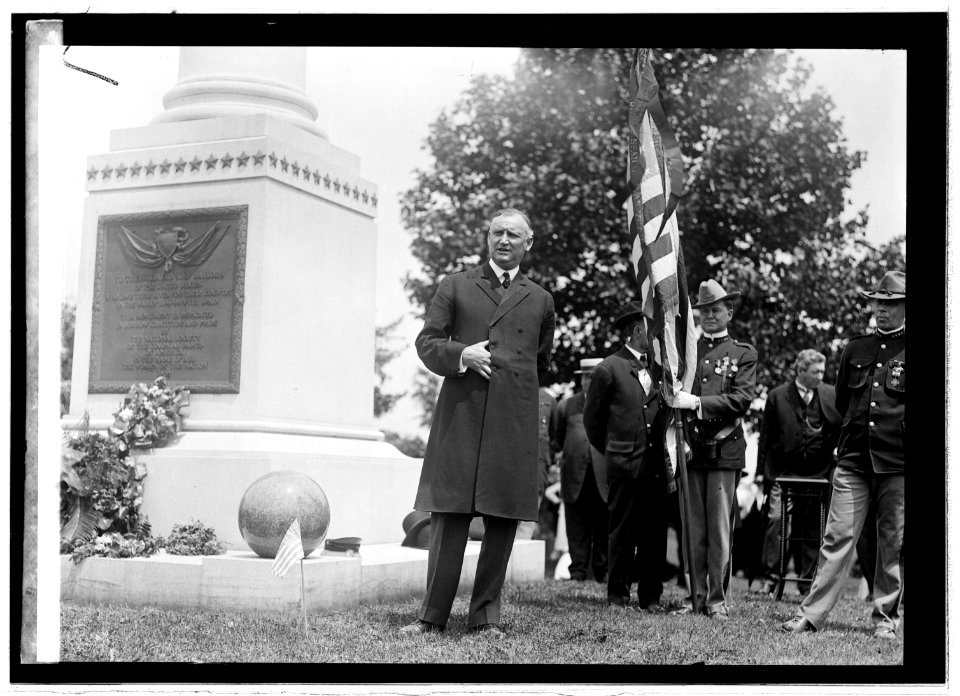 T.W. Sisson at Arlington LCCN2016820759
