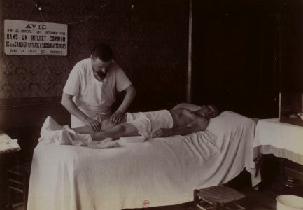 Table de 'Masseur Sportif' en 1903 2