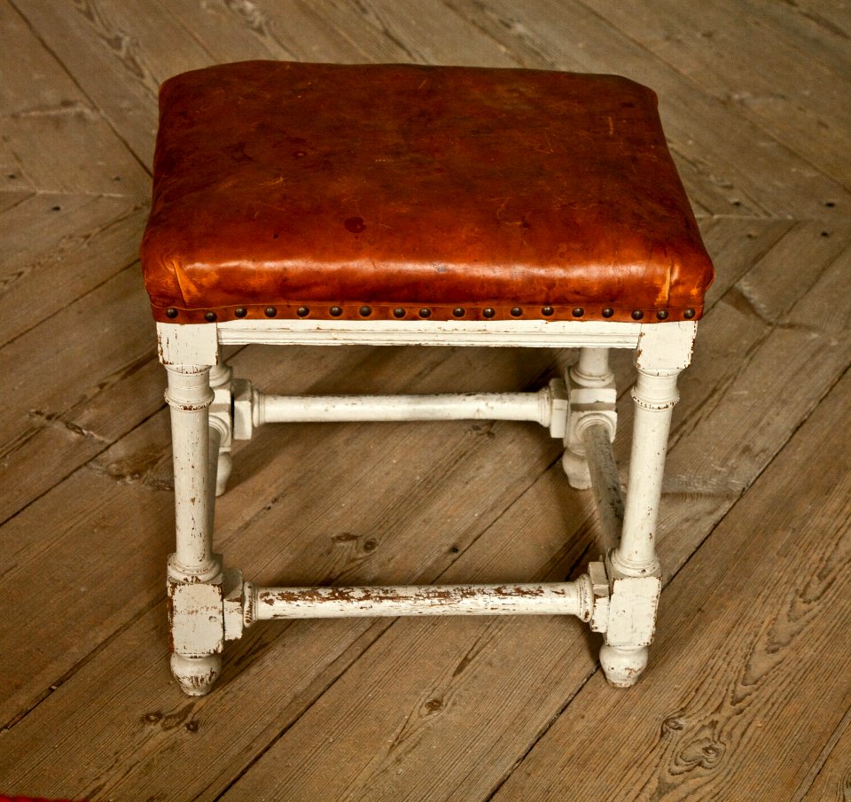 Taburett av gråmålad ek - Skoklosters slott - 92482